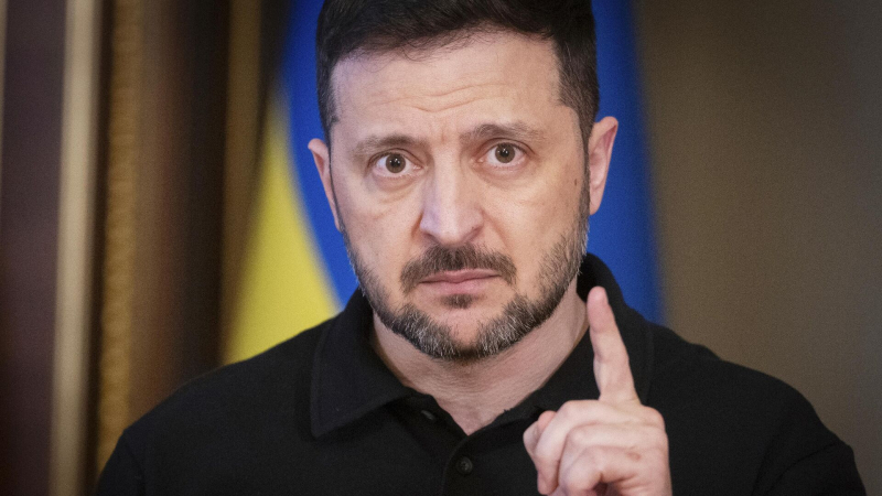 Песков назвал заявления Зеленского неудачными