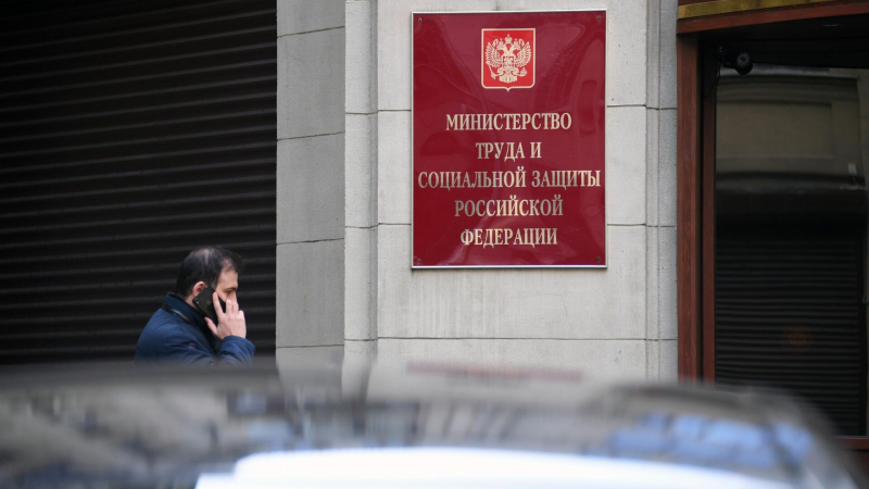 Для участия в конкурсе "Это у нас семейное" подали заявки 523 000 человек