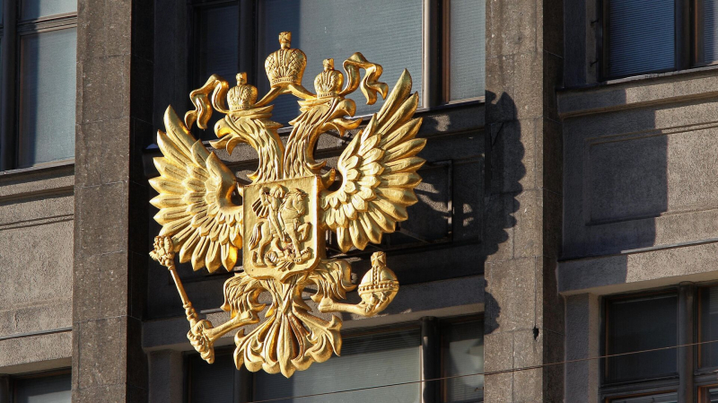Госдума в I чтении позволяет регионам запрещать продажу пива в "наливайках"
